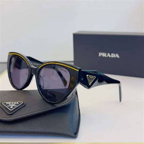 prada gözlğk|Prada gün gözlük.